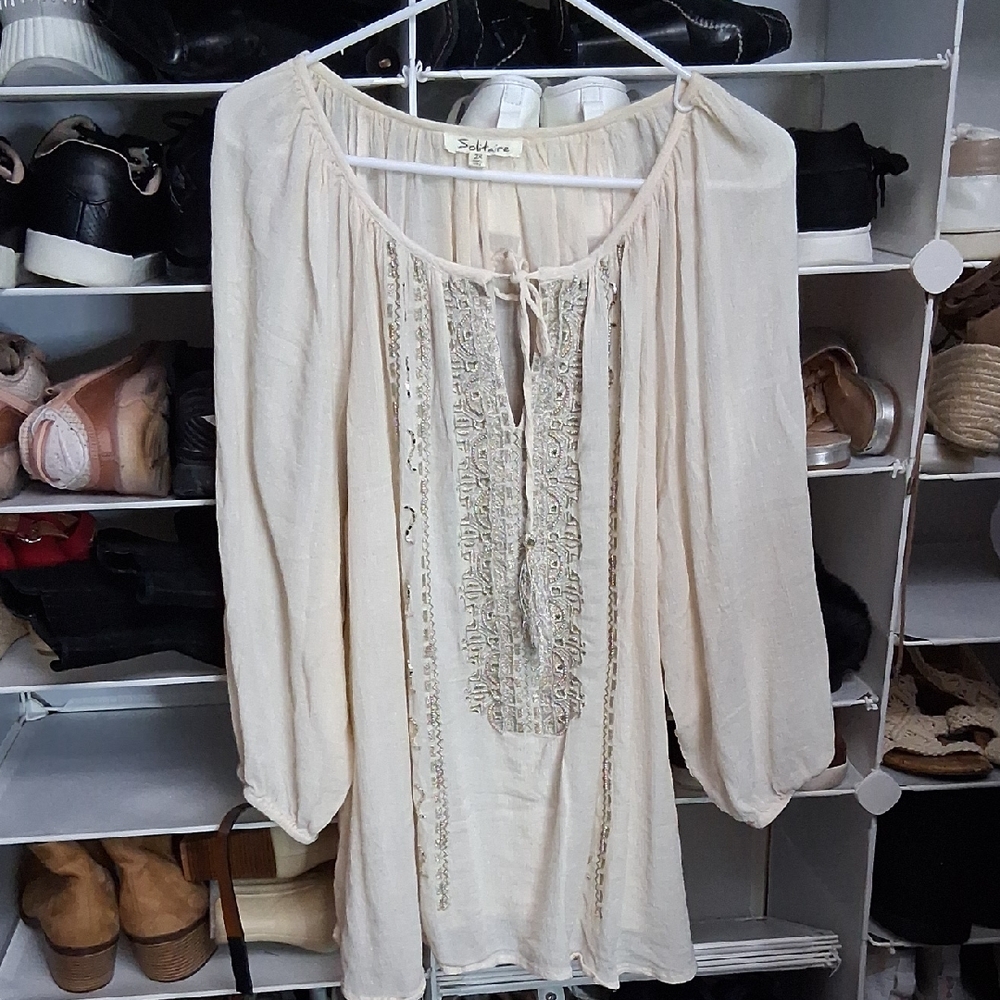 Sold olitaire Cream Embroidered Blouse